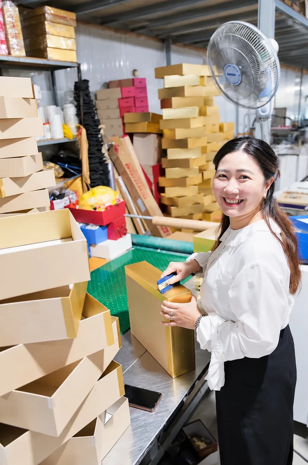 Liên hệ Greenbox Vạn Lộc