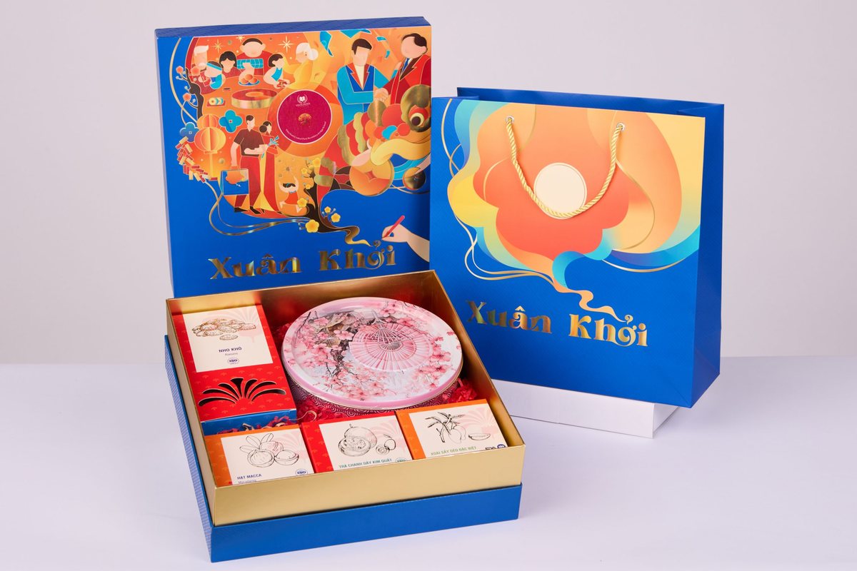 Giải pháp hộp quà tặng doanh nghiệp ép kim họa tiết tinh xảo sản xuất tại xưởng